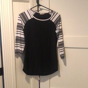 Black Long Sleeve Tee